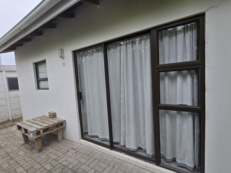 10 Bedroom Property for Sale in West Bank Eastern Cape
